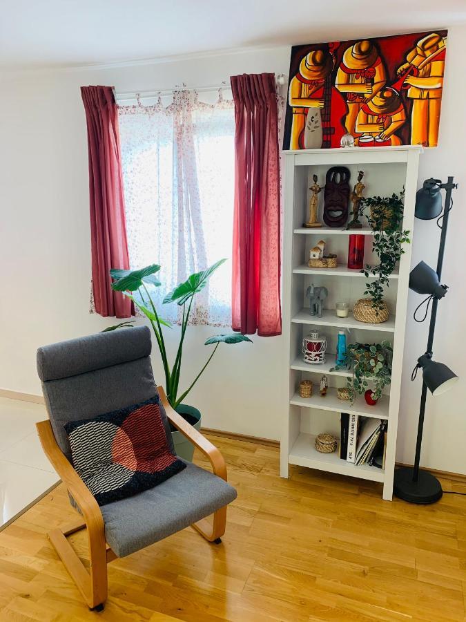 Ferienwohnung Apartman Marley Kostrena Exterior foto