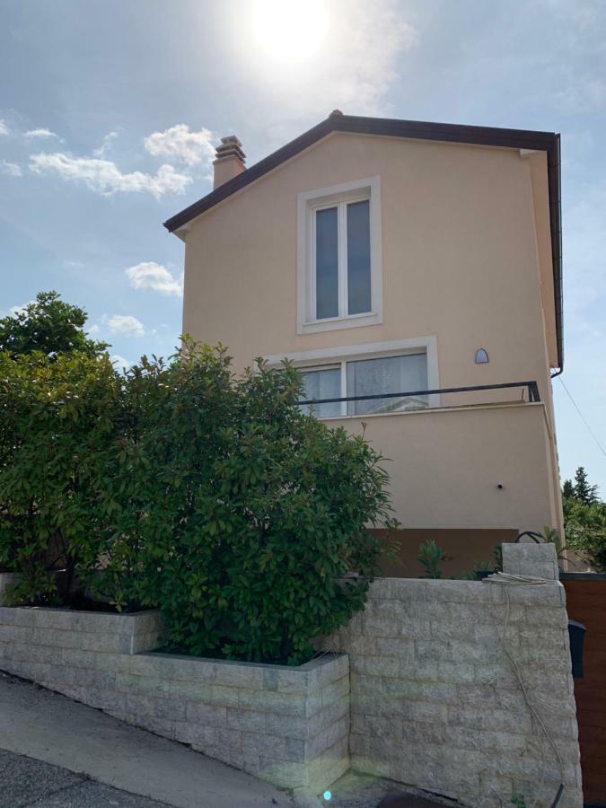 Ferienwohnung Apartman Marley Kostrena Exterior foto